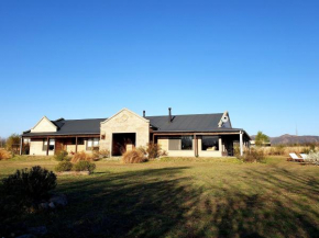 Гостиница Refugio Del Guira Guira  Лос-Реартес